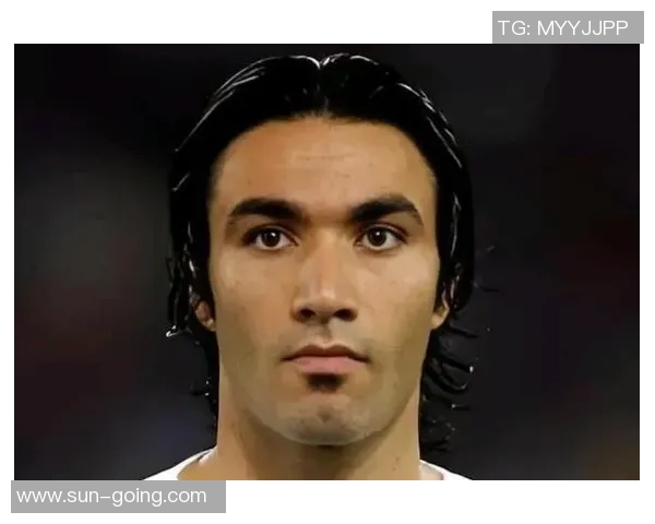 伊朗足球历史上的传奇明星球员与他们的辉煌成就回顾